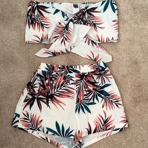 SHEIN Leaf Print Wrap Top and Shorts Set